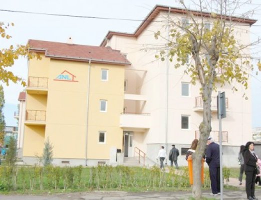 Primăria a început să primească cereri de la chiriaşii ANL-urilor care vor să-şi cumpere apartamentele